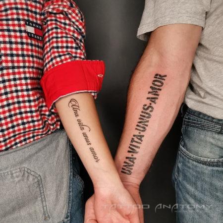татуировки девушка и парень на руке парная татуировки надпись
